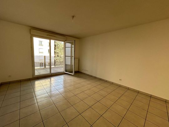 Appartement 2 pièces – OULLINS PIERRE BENITE - Photo 1