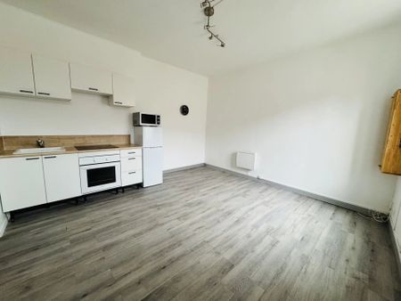 Location Appartement 2 pièces 33 m2 à Saint-Quentin - Photo 3