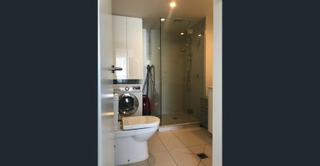 IMMACULATE FURNISHED STUDIO - Photo 5