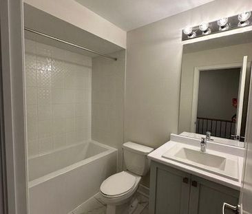 For Lease - 2906 Whites Road, Pickering, Ontario - Photo 5