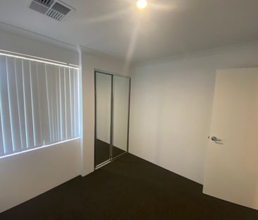 BRAND NEW FOUR BEDROOM, TWO BATHROOM HOME - DUCTED AIR - Photo 5