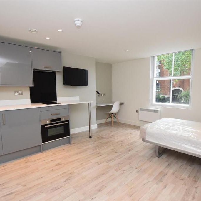 Studio to rent - Photo 1