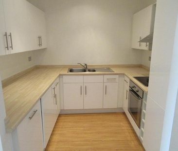 1 bedroom flat to rent - Photo 4