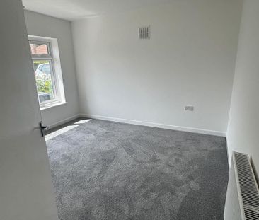 2 bedroom detached bungalow to rent - Photo 4