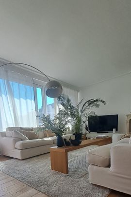 TE HUUR in een gezellig co-house appartement 180 m² 3 slaapkamers in - Photo 1