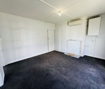 Kew, 2 bedrooms, $420 pw - Photo 5