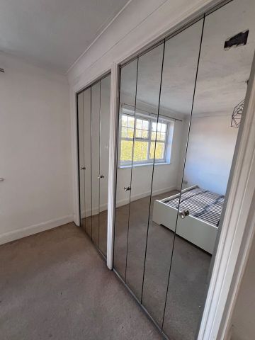 2 Bed Flat, Princes Place, LU2 - Photo 3