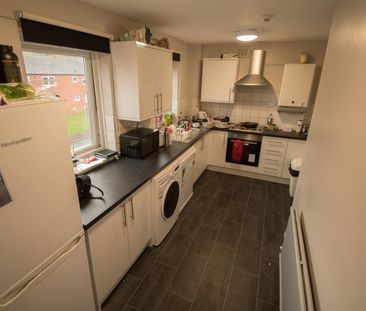 1 bedroom sharedaccommodation to rent - Photo 4