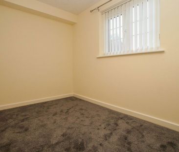 Flat in Pennine View Close, Carlisle - Photo 3