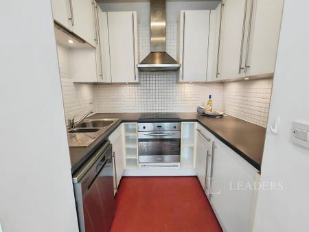 1 bedroom flat to rent - Photo 5