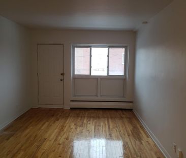 1 CH - 1 SDB - Montréal - $1,200 /mo - Photo 2