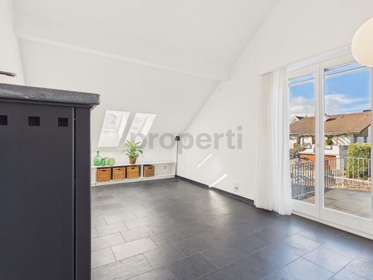 Quiet 3.5-room apartment on 3 floors, Hettlingen - Foto 1