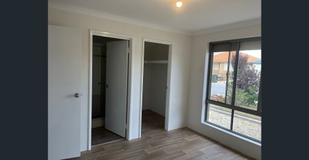 Fresh and Clean Three Bedrooms, Two Bathrooms - Photo 5