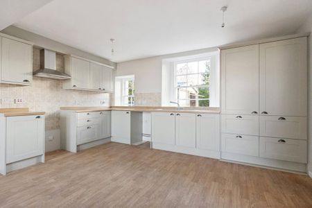 7 bedroom detached house to rent - Photo 5