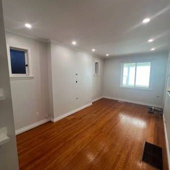 TORONTO LAKESHORE HOME FOR RENT 3 bedroom 2 bath - Photo 3