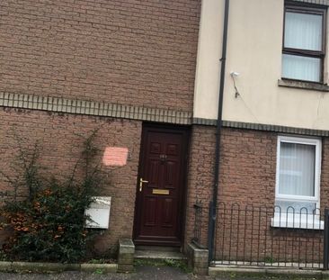 101 Frenchpark Street, Belfast BT12 6HZ - Photo 1