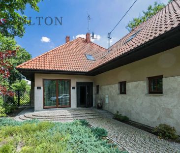 Elegancka willa z basenem w Konstancinie - Photo 1