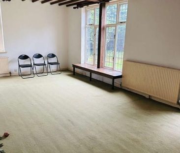 Britwell Road, Burnham, SL1 - Photo 6