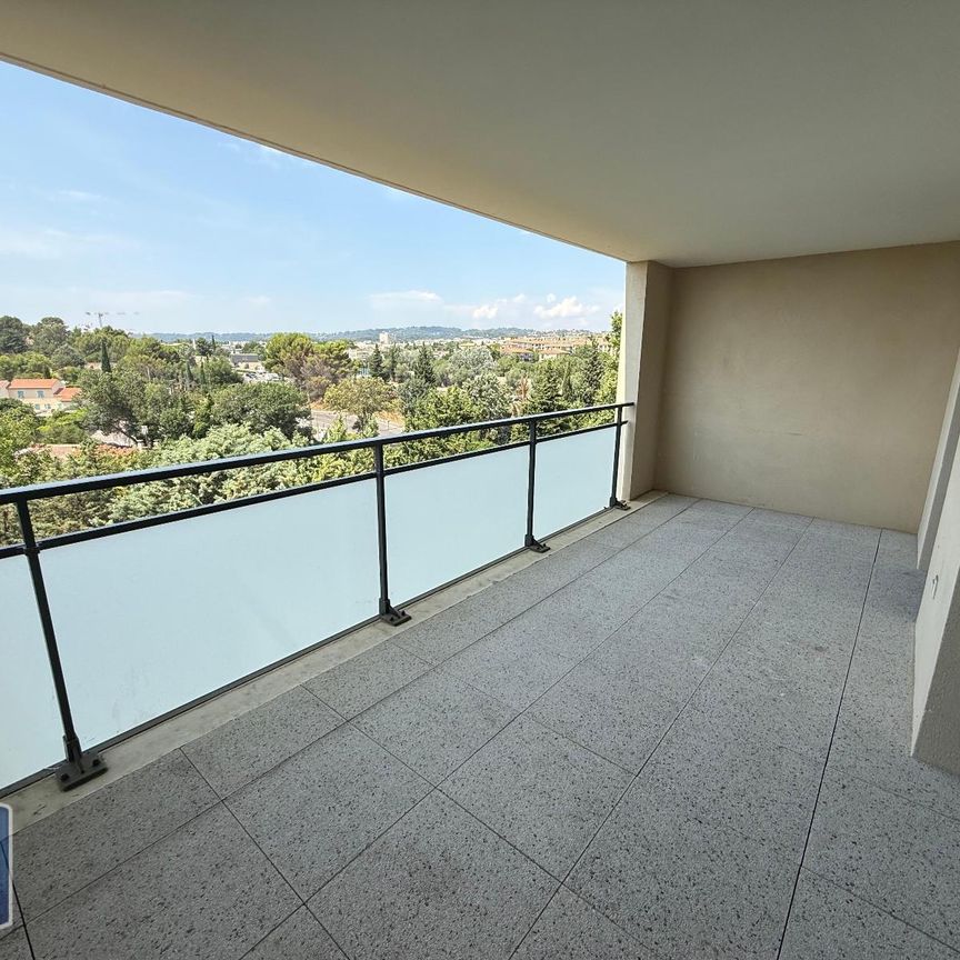 Location Appartement 2 pièces 47m² AIX EN PROVENCE 90ème - Photo 1