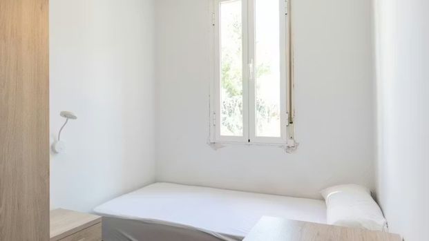 Calle Tembleque, Madrid, Community of Madrid 28024 - Photo 1