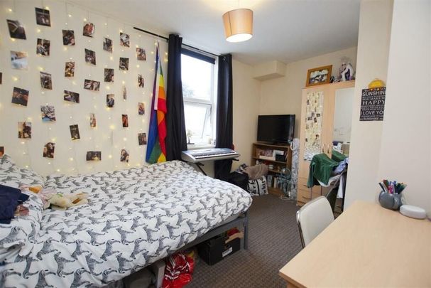 Room in a Shared House, Hubert Road, B29 - Photo 1