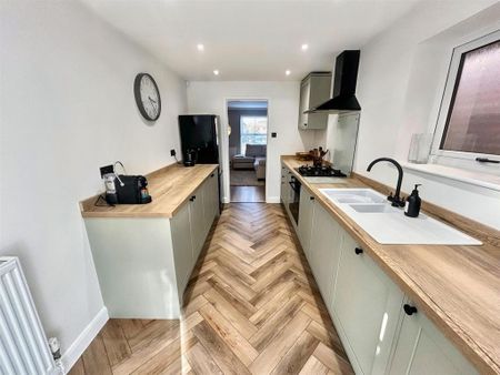 2 bedroom bungalow to rent - Photo 3