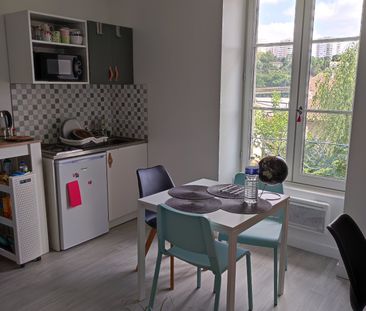 T2 MEUBLE - 33.08 m² - RUE DES FEUILLANTS - Photo 3