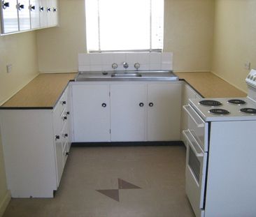 Located in West Tamworth! - Photo 1
