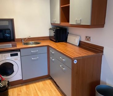 Studio Flat, Ryland Street, B16 - Photo 5