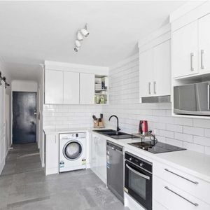 Alexandra Headland - Photo 2