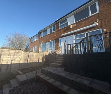 3 bedroom terraced house to rent - Photo 6