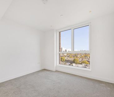 3 bedroom flat to rent - Photo 6
