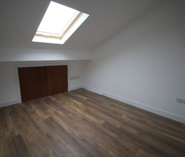 2 Bed Student Accommodation - Photo 2