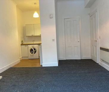 Caledonian Crescent, Edinburgh, EH11 2AJ - Photo 6