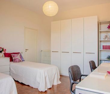 Via del Ponte alle Mosse, Florence, Tuscany 50144 - Photo 4