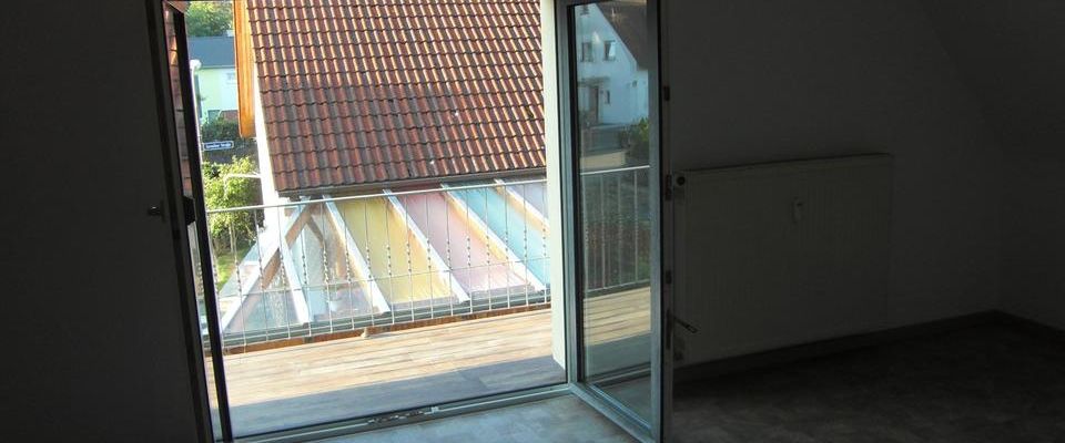 2 Zimmer Mansardenwohnung in Katzwang - Foto 1