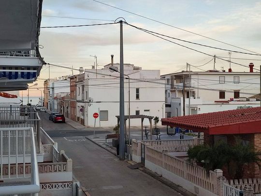 3 room luxury Apartment for rent in Oliva, Valencia - Photo 1