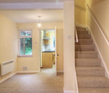 2 BED Terraced House To rent - Photo 2