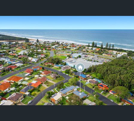 7 Mullaway Road, Lake Cathie, NSW 2445 - Photo 1