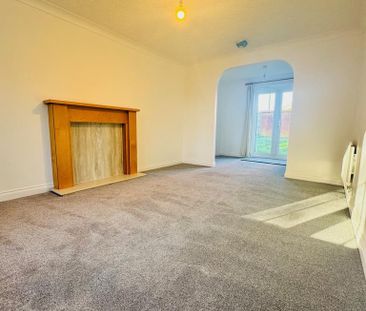 4 bedroom detached house to rent - Photo 2