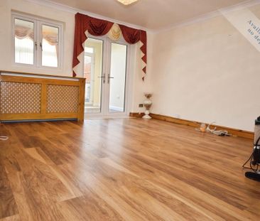 3 bedroom end of terrace house to rent - Photo 1