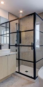 Grand logement avec cour privée - Photo 4