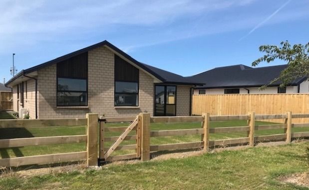 10 Gurners Lane, Lincoln - Photo 1