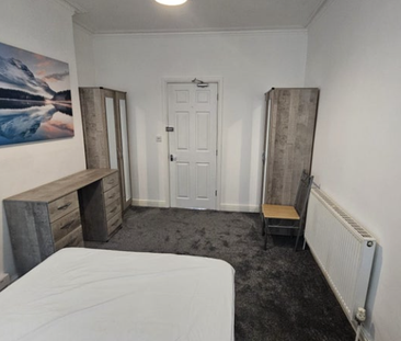 1 bedroom house of multiple occupation to rent - Photo 2