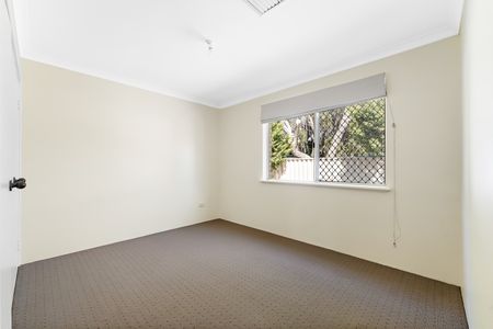 2/33 Holmesdale Road, Woodbridge WA 6056 - Villa For Rent | Domain - Photo 3