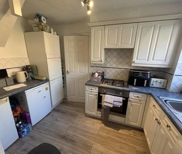 3 bedroom detached house to rent - Photo 5