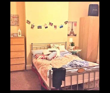 Room in a Shared House, Beechbank Road, L18 - Photo 5