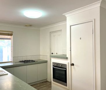 Quiet Cul-De-Sac Living - Photo 3