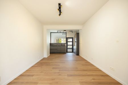 Volledig gerenoveerde studio met tuintje op centrale locatie - Photo 4