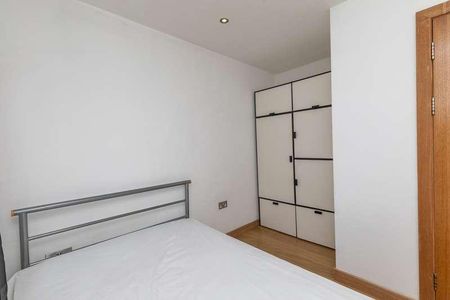 Bradley House, St. Stephens Avenue, Bristol, BS1 - Photo 4